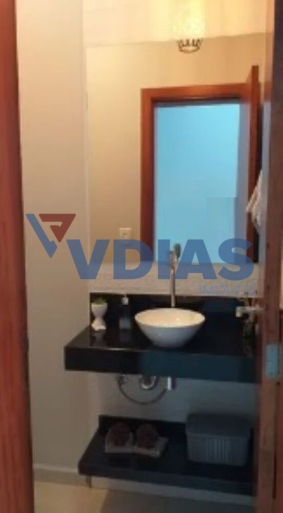 Casa de Condomínio à venda com 3 quartos, 360m² - Foto 11
