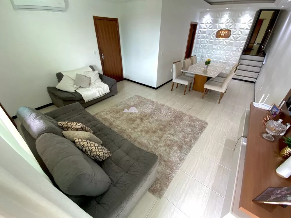 Casa à venda com 3 quartos, 220m² - Foto 3