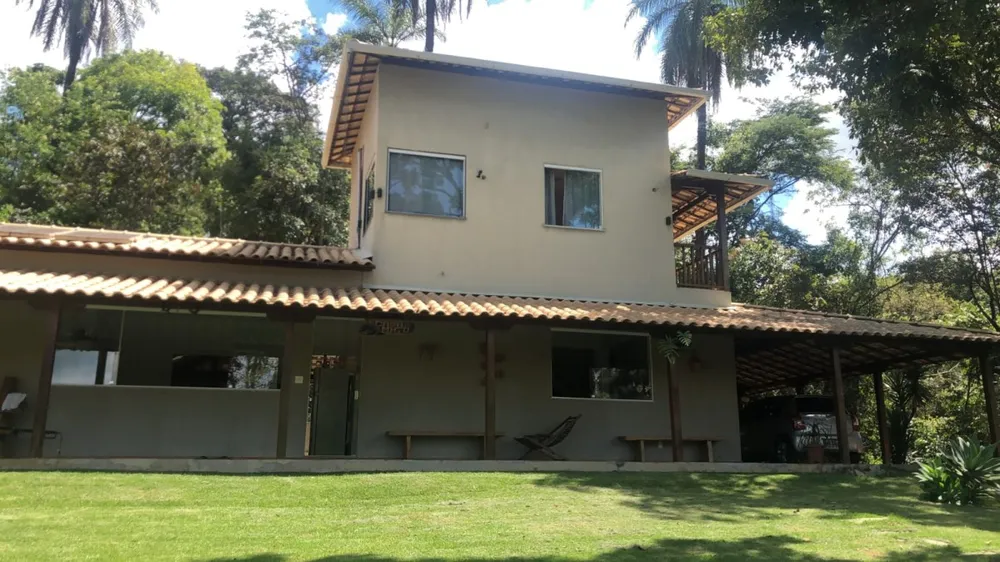 Chácara, 2 quartos, 1130 m² - Foto 1