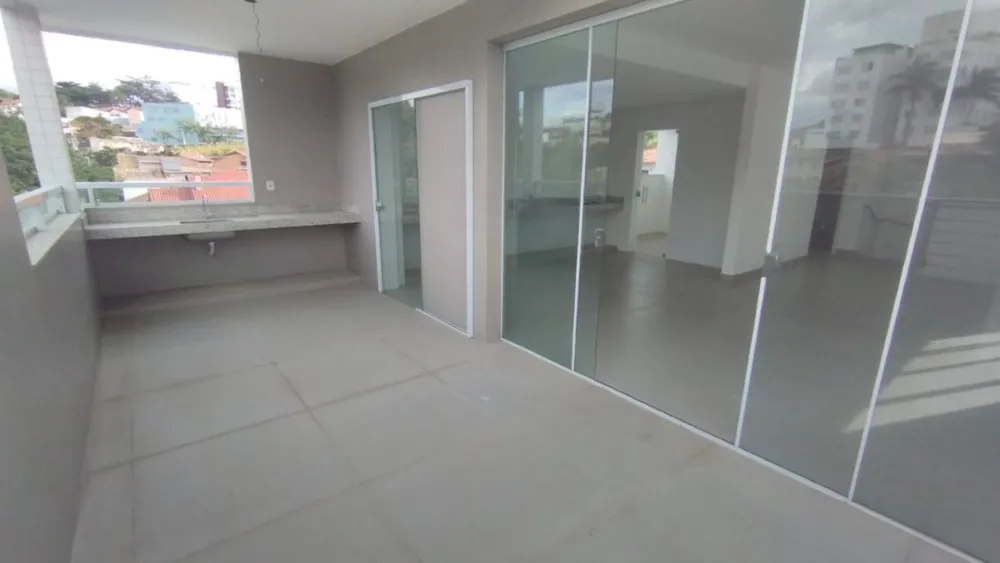 Cobertura, 3 quartos, 210 m² - Foto 1