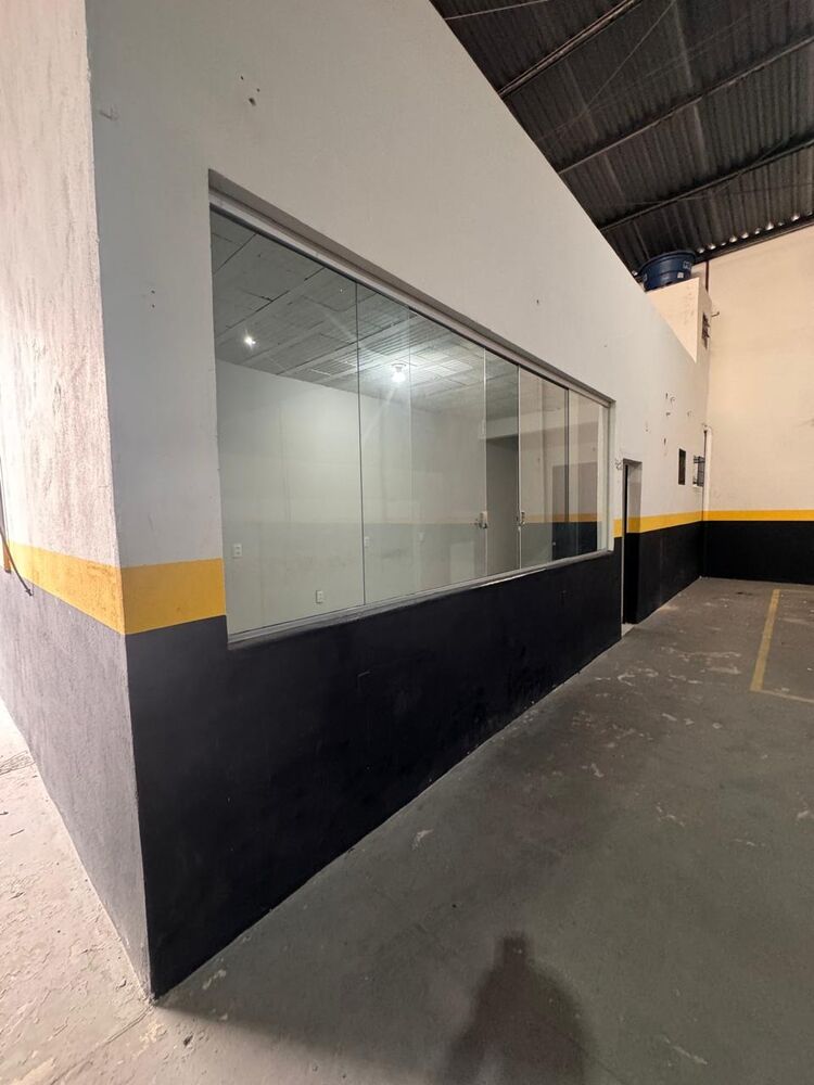 Depósito-Galpão-Armazém para alugar, 689m² - Foto 3