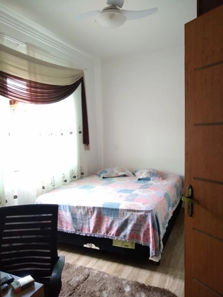 Casa, 4 quartos, 250 m² - Foto 9