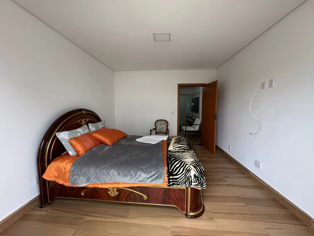 Casa, 5 quartos, 190 m² - Foto 4