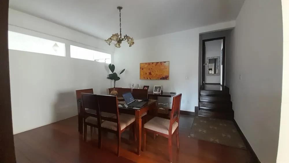 Casa, 6 quartos, 315 m² - Foto 2