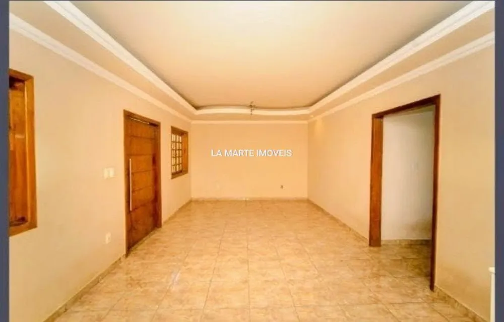 Casa, 3 quartos, 200 m² - Foto 1