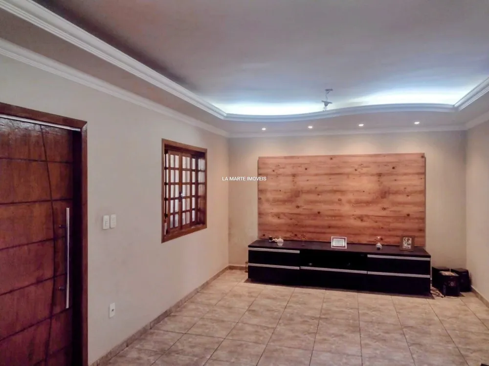 Casa, 3 quartos, 200 m² - Foto 3