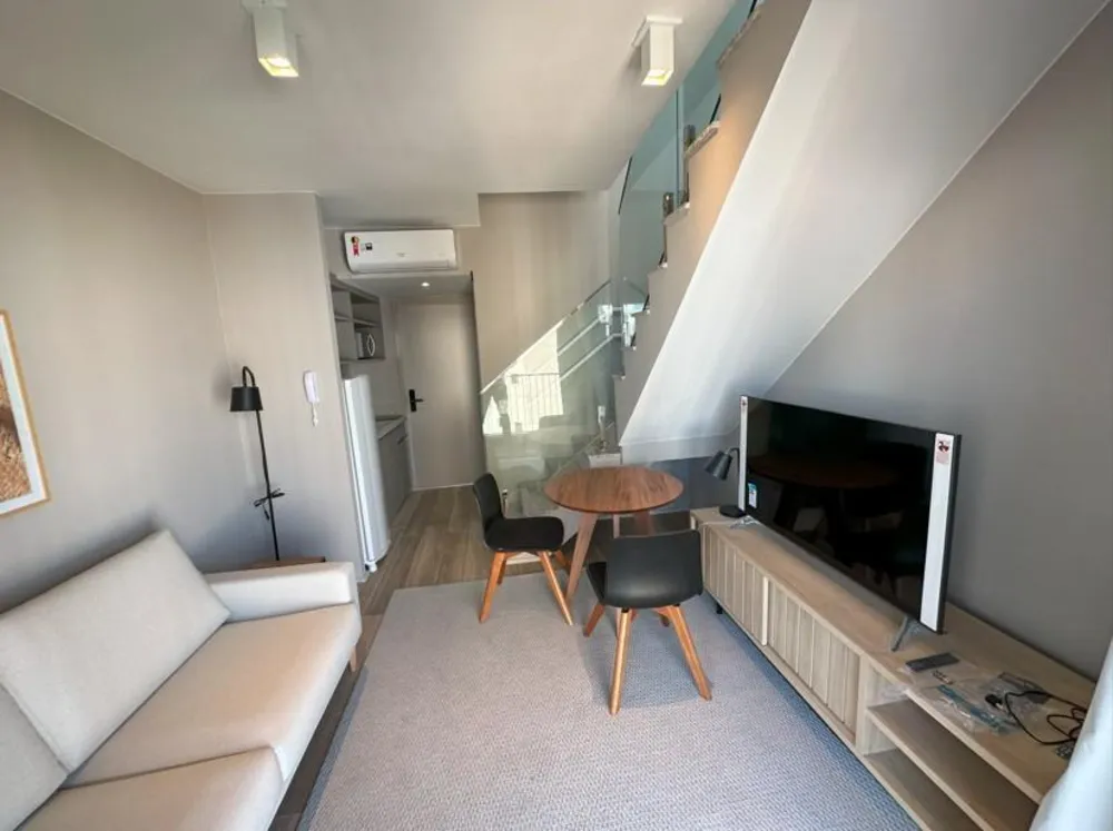 Apartamento, 1 quarto, 400 m² - Foto 1