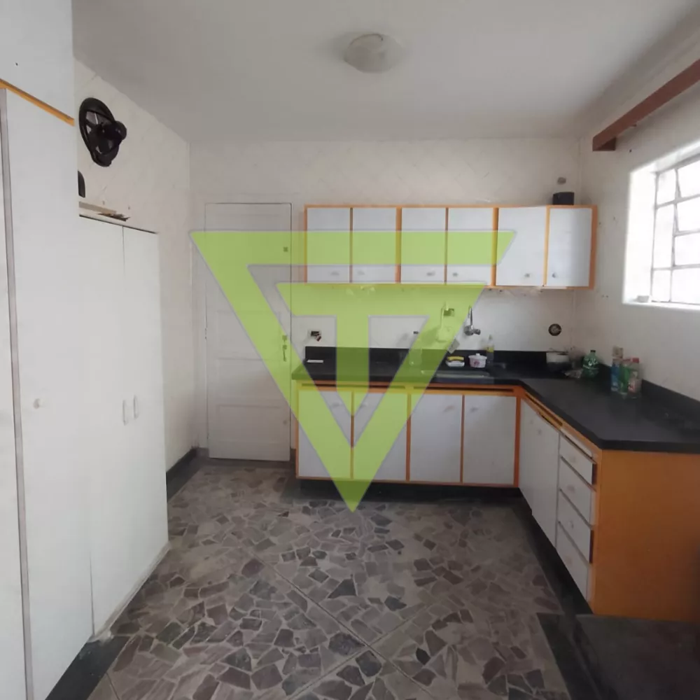 Sobrado à venda com 2 quartos, 182m² - Foto 3