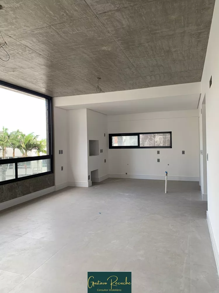 Apartamento à venda com 3 quartos, 103m² - Foto 4