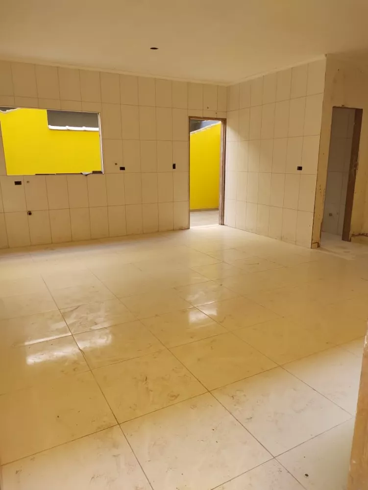 Casa à venda com 2 quartos, 72m² - Foto 2