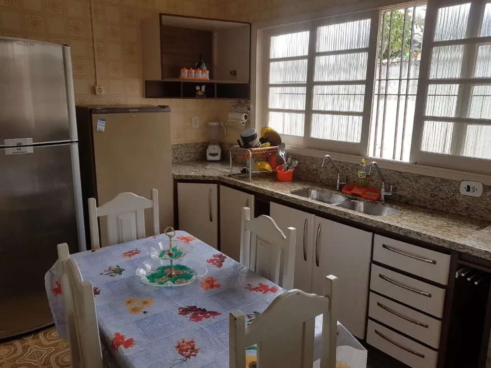 Casa, 3 quartos, 250 m² - Foto 4