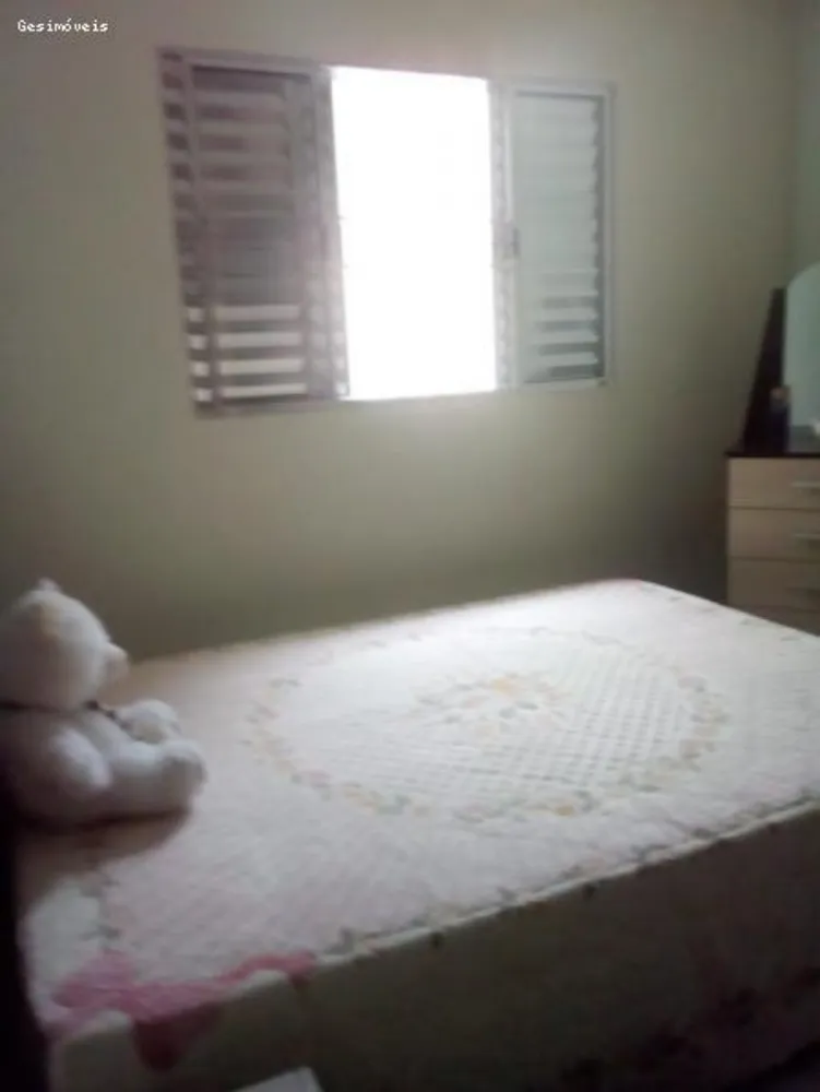 Casa, 3 quartos, 68 m² - Foto 1