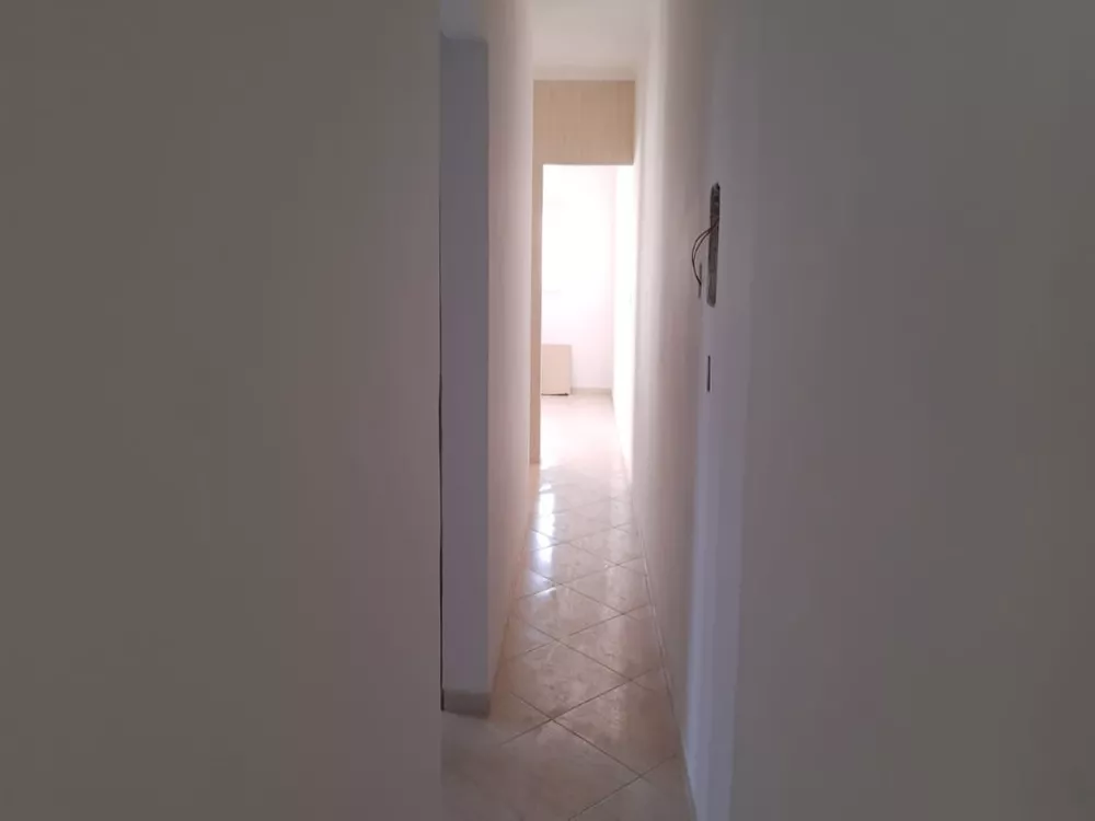 Casa à venda com 2 quartos, 96m² - Foto 3