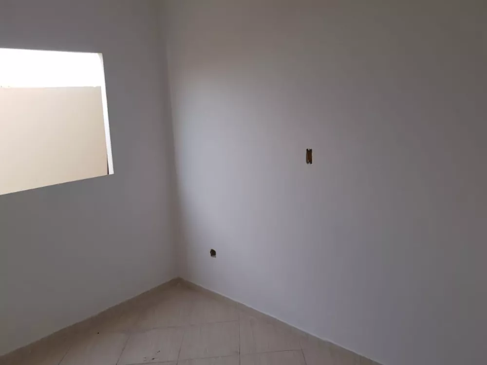 Casa à venda com 2 quartos, 96m² - Foto 2