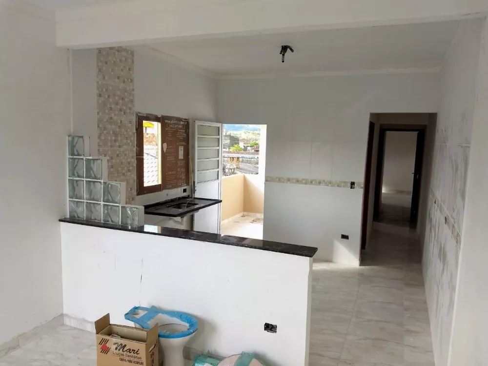 Casa à venda com 2 quartos, 58m² - Foto 2