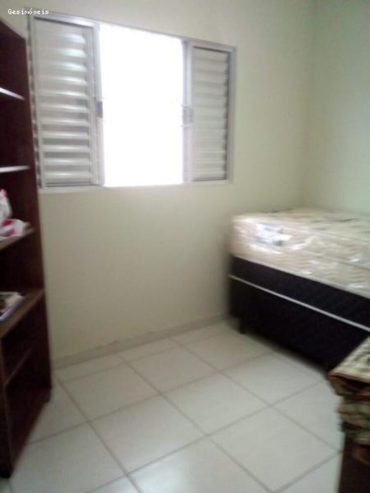 Casa, 3 quartos, 68 m² - Foto 2