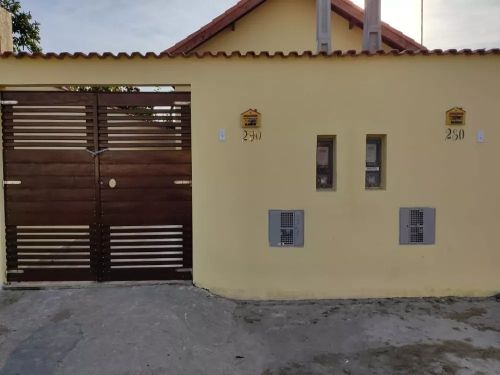 Casa à venda com 2 quartos, 65m² - Foto 1