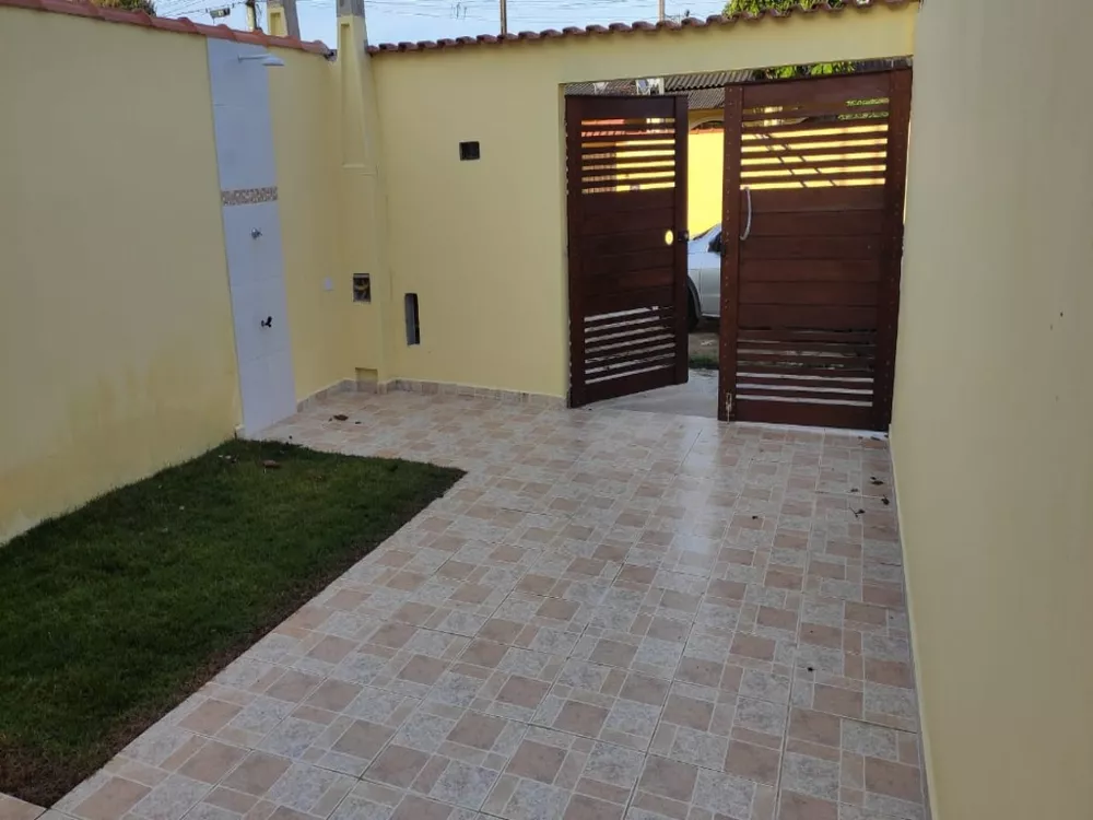 Casa à venda com 2 quartos, 65m² - Foto 3