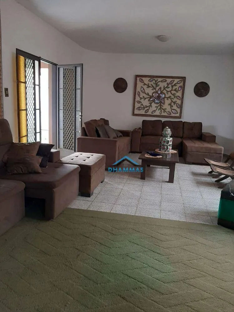Casa, 4 quartos, 248 m² - Foto 1