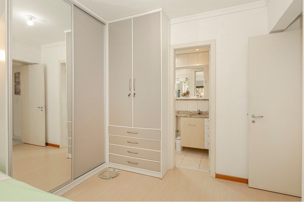 Apartamento à venda com 2 quartos, 79m² - Foto 1