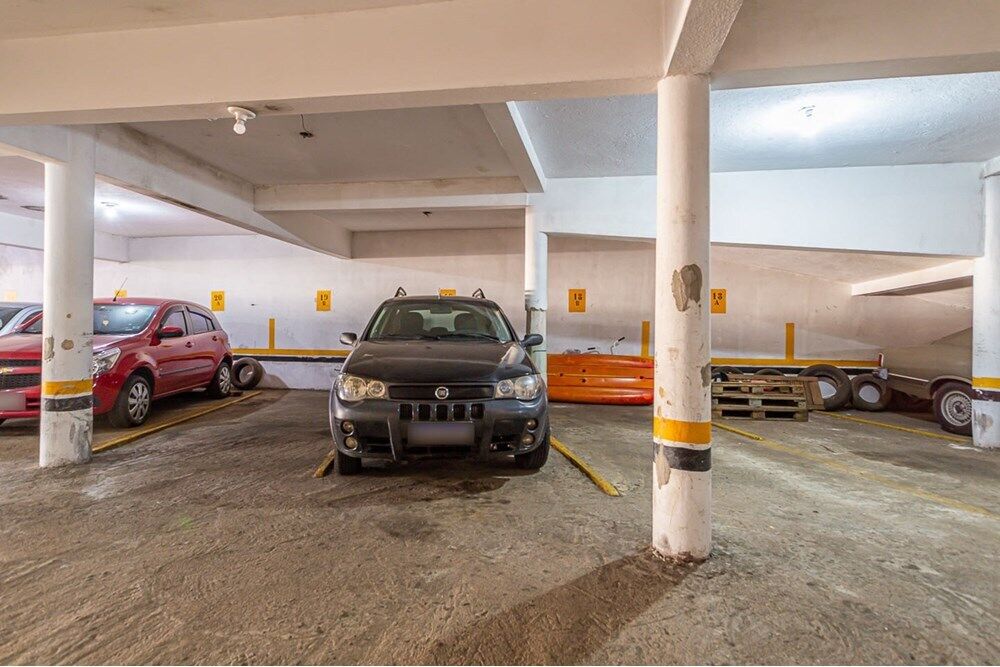 Apartamento à venda com 3 quartos, 122m² - Foto 2