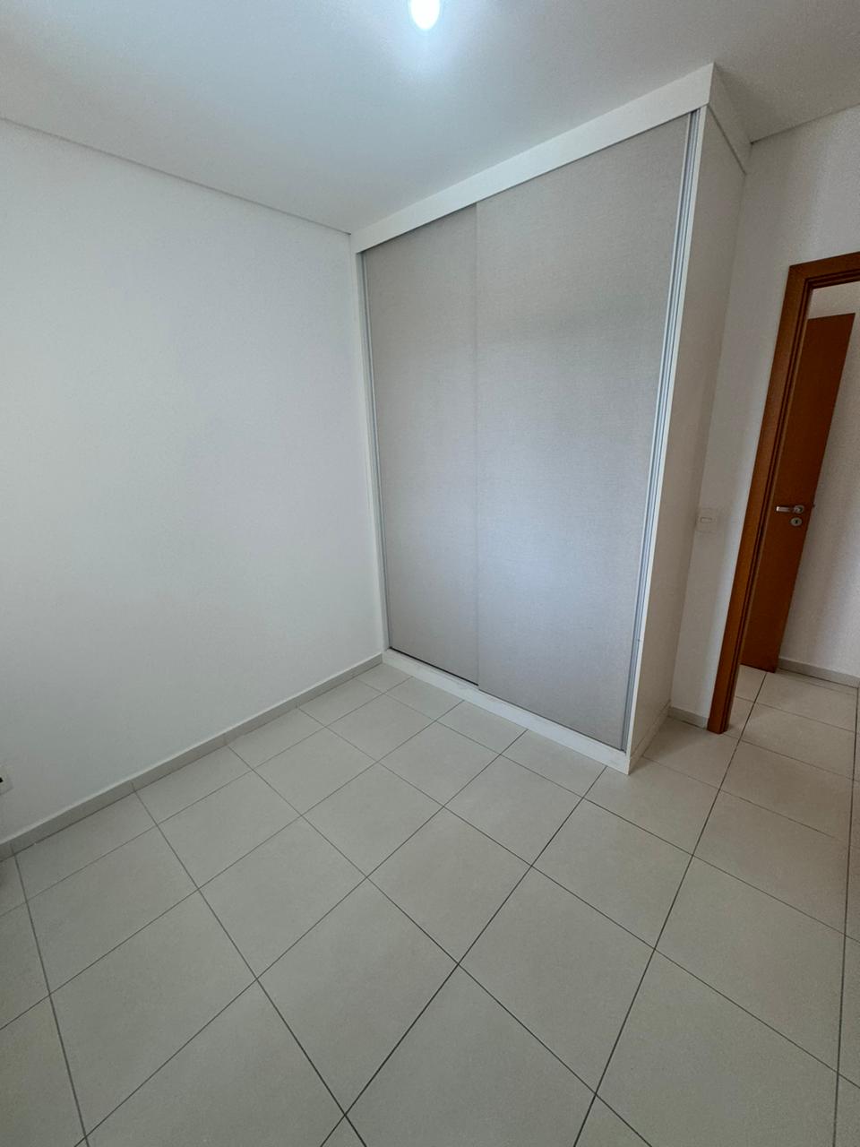 Apartamento para alugar com 3 quartos, 114m² - Foto 9