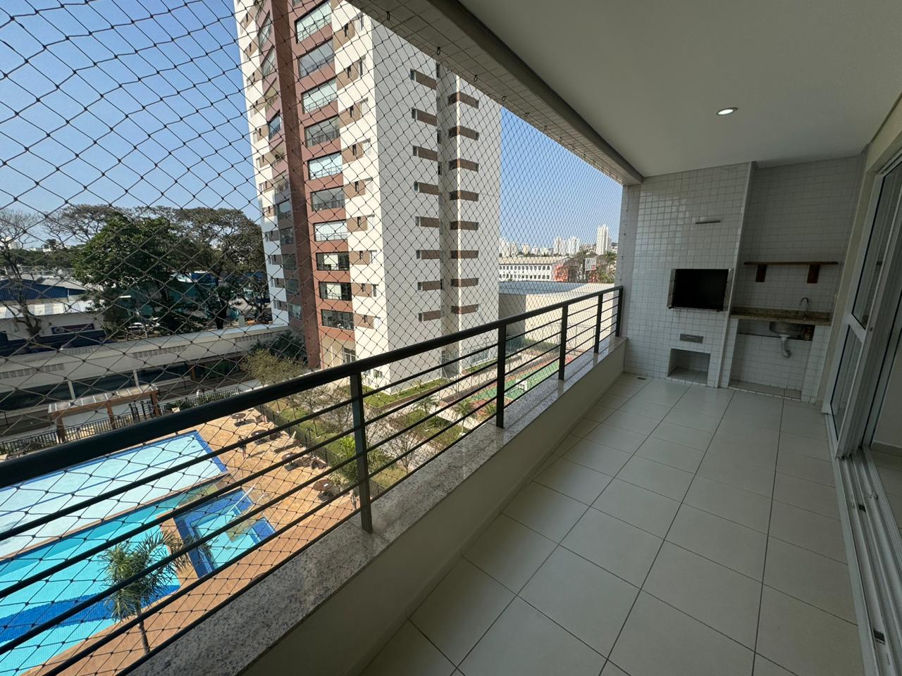 Apartamento para alugar com 3 quartos, 114m² - Foto 4