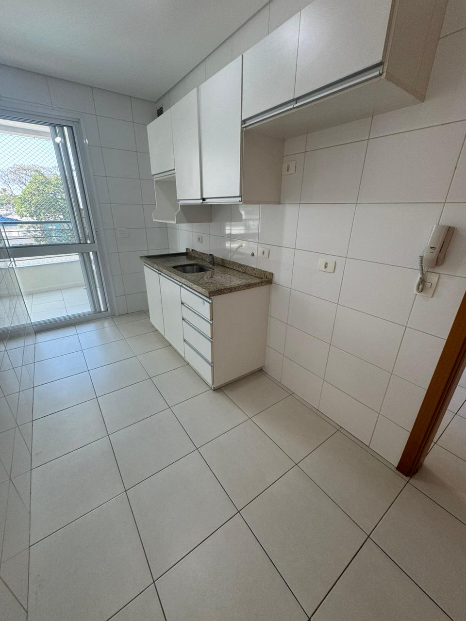 Apartamento para alugar com 3 quartos, 114m² - Foto 12