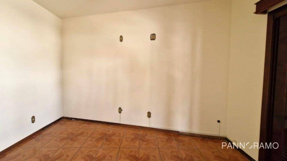 Casa para alugar com 3 quartos, 250m² - Foto 8