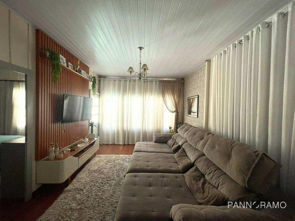 Casa à venda com 3 quartos, 110m² - Foto 1