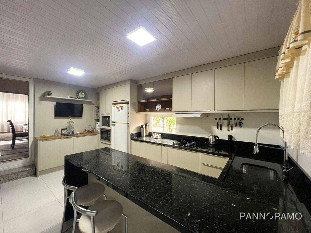 Casa à venda com 3 quartos, 110m² - Foto 5