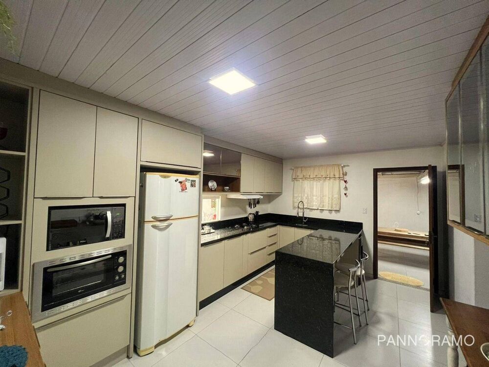 Casa à venda com 3 quartos, 110m² - Foto 6