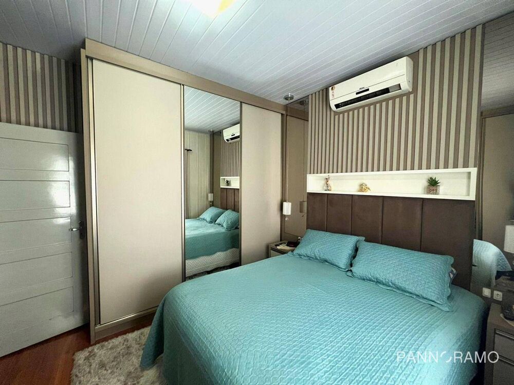 Casa à venda com 3 quartos, 110m² - Foto 4