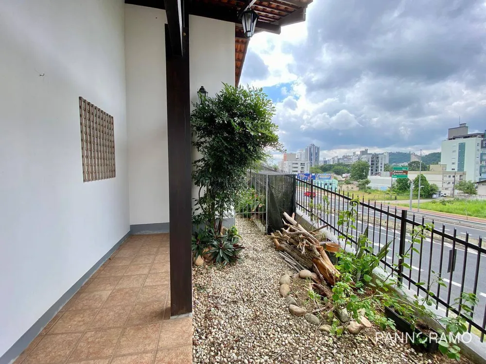 Casa, 2 quartos, 199 m² - Foto 1