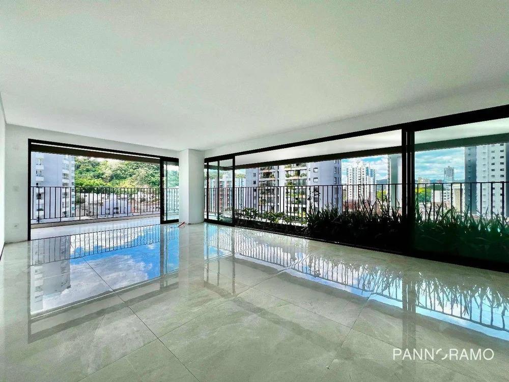 Apartamento, 3 quartos, 186 m² - Foto 2