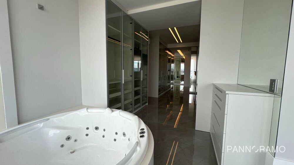 Cobertura, 3 quartos, 318 m² - Foto 2
