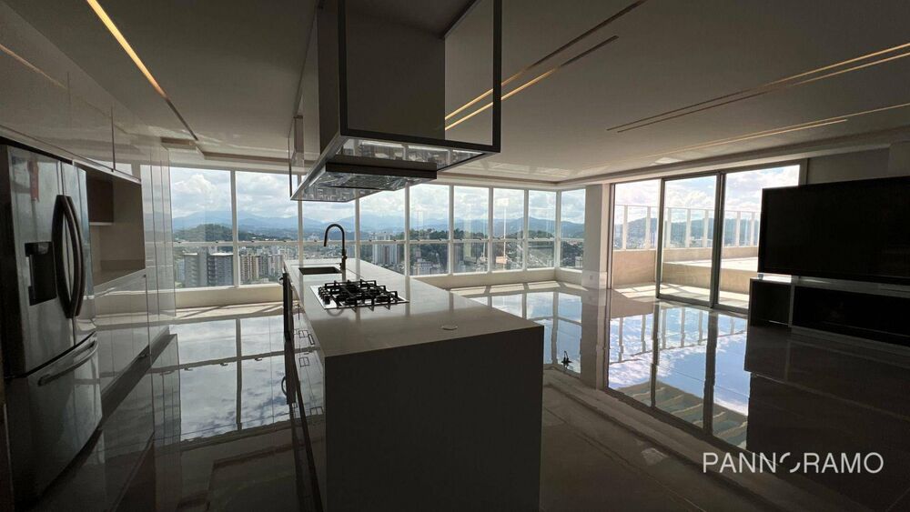 Cobertura, 3 quartos, 318 m² - Foto 1