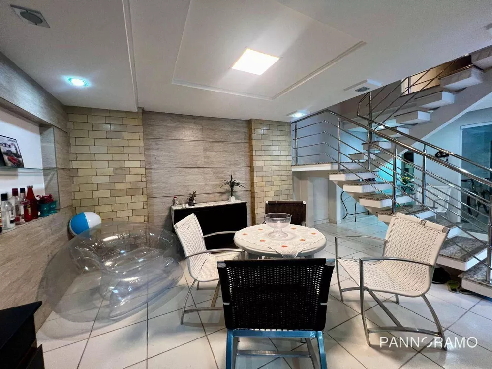 Casa, 3 quartos, 300 m² - Foto 4