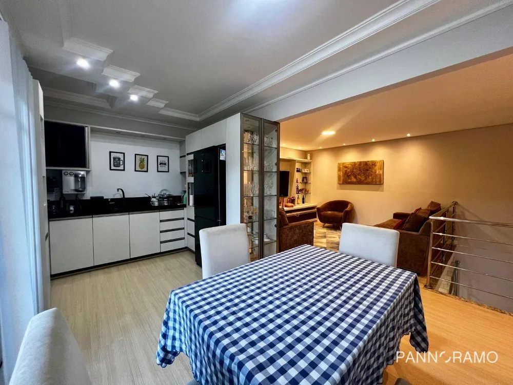 Casa, 3 quartos, 300 m² - Foto 11