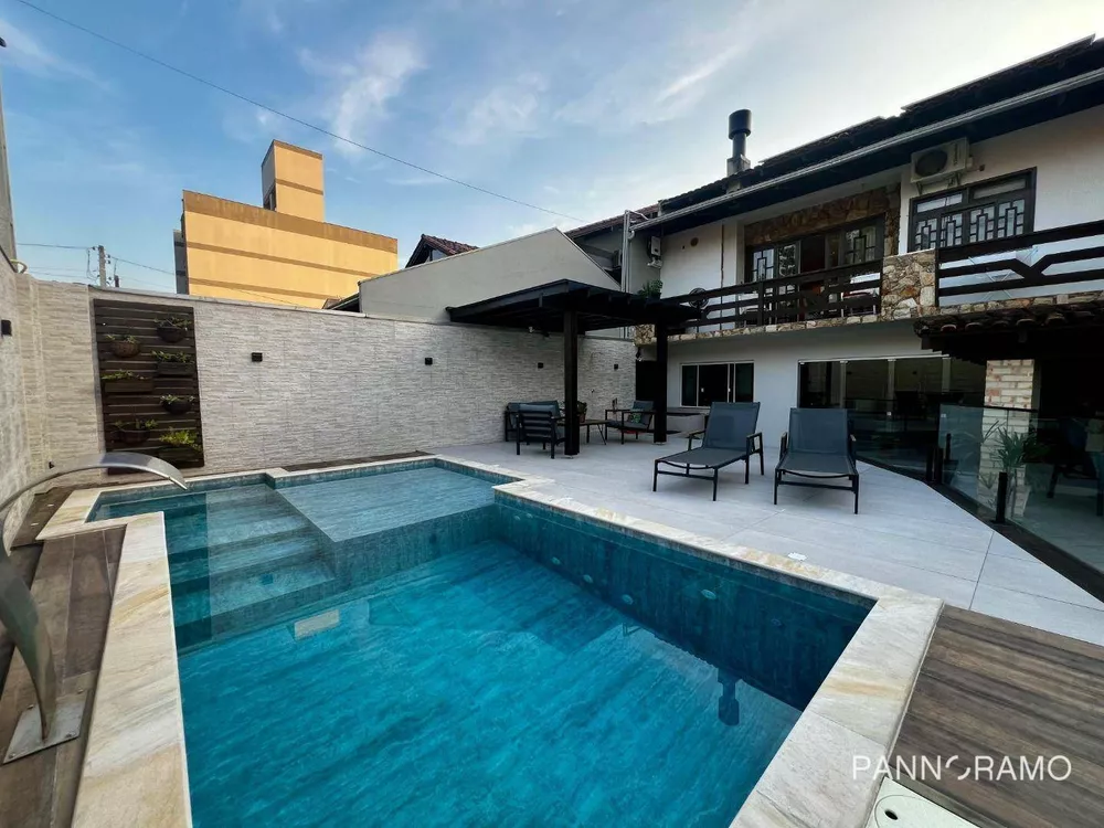 Casa, 3 quartos, 300 m² - Foto 11