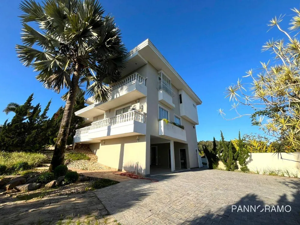 Casa, 3 quartos, 402 m² - Foto 1