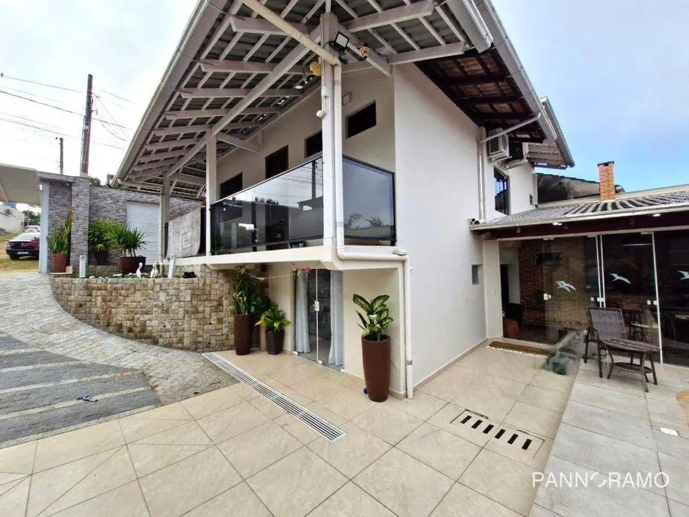 Casa, 3 quartos, 200 m² - Foto 14