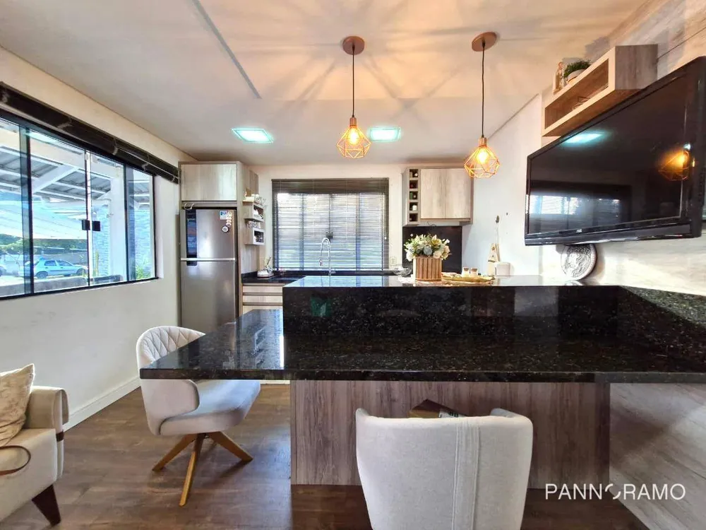 Casa, 3 quartos, 200 m² - Foto 1