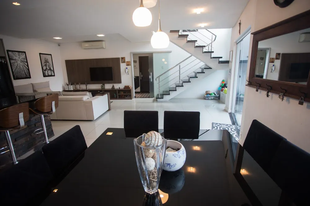 Casa, 3 quartos, 288 m² - Foto 2