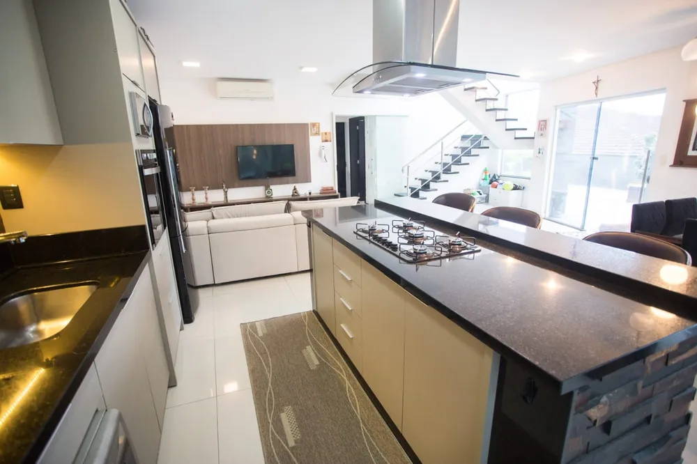 Casa, 3 quartos, 288 m² - Foto 8