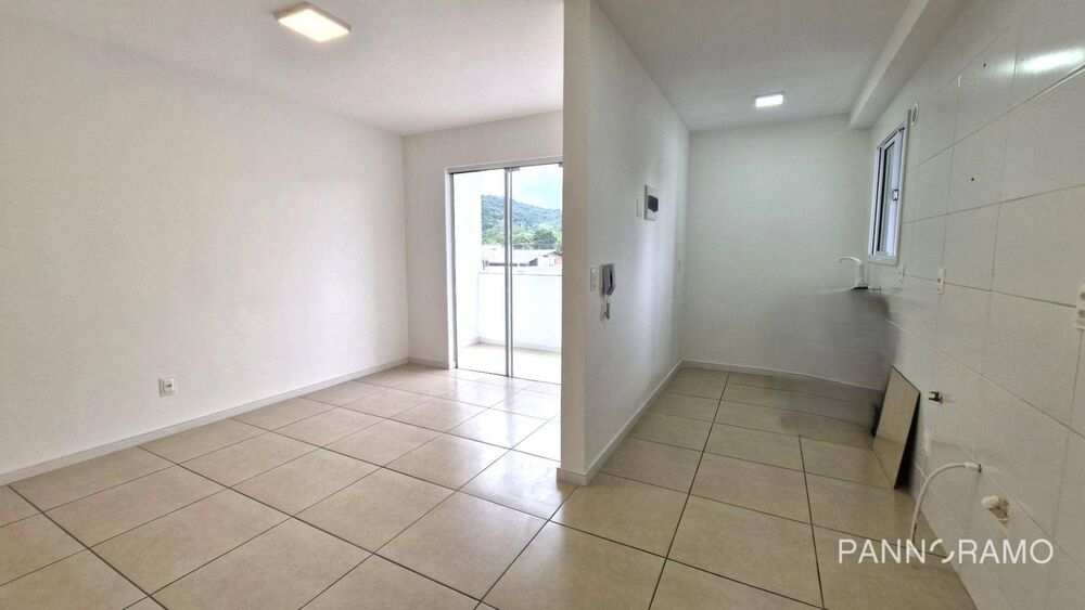 Apartamento para alugar com 2 quartos, 60m² - Foto 2