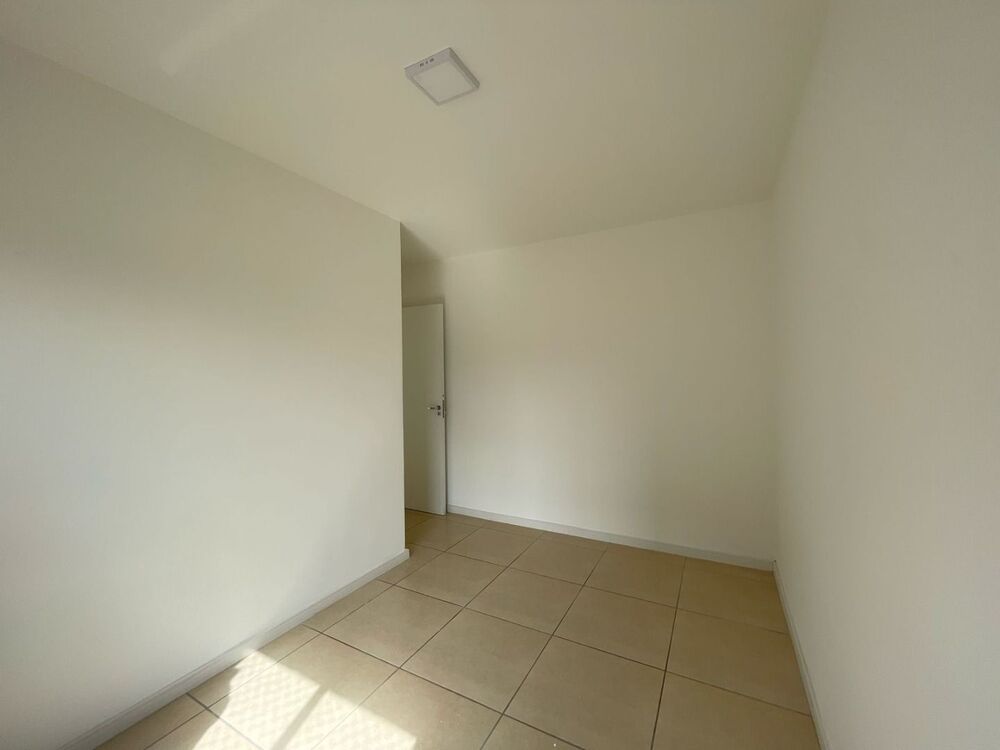 Apartamento para alugar com 2 quartos, 60m² - Foto 6