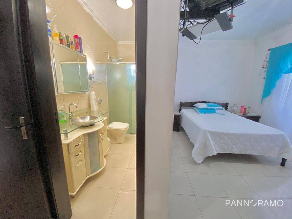 Casa, 4 quartos, 230 m² - Foto 12