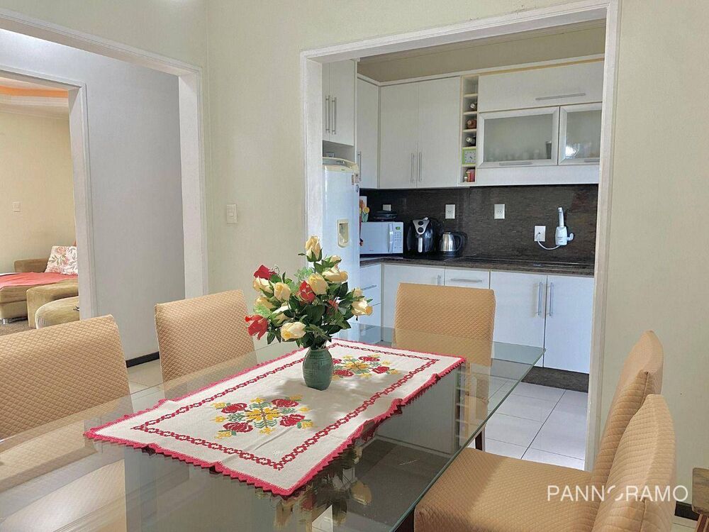 Casa, 4 quartos, 230 m² - Foto 3