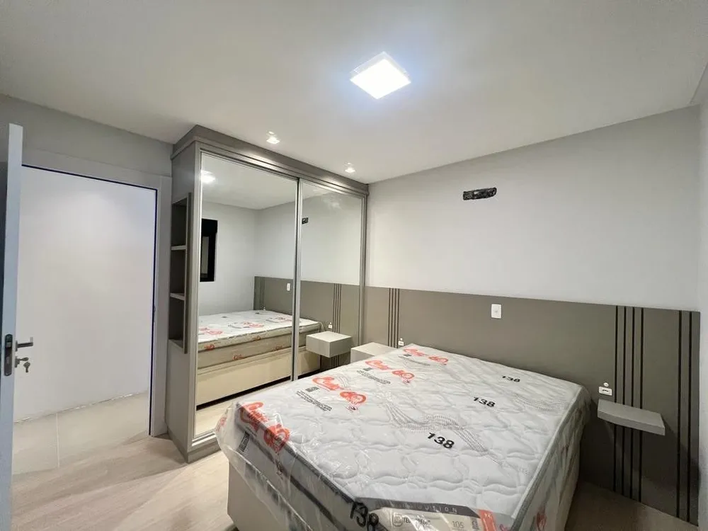 Apartamento, 3 quartos, 134 m² - Foto 2